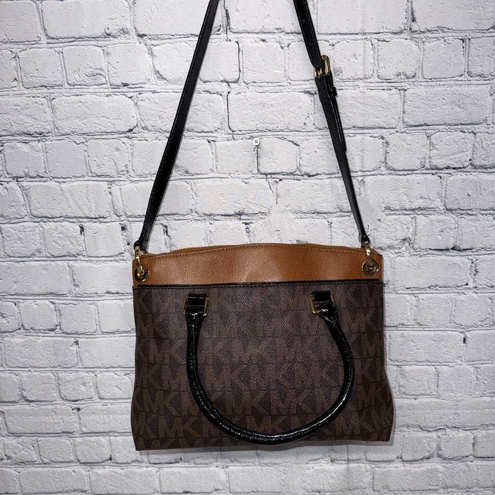 Michael Kors Aubrey Satchel - Picture 5 of 9